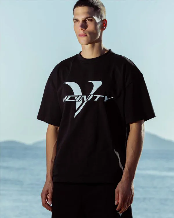 ACTIVEWEAR LOGO TEE BLACK - T-Shirts - streetwear Avenue Wear