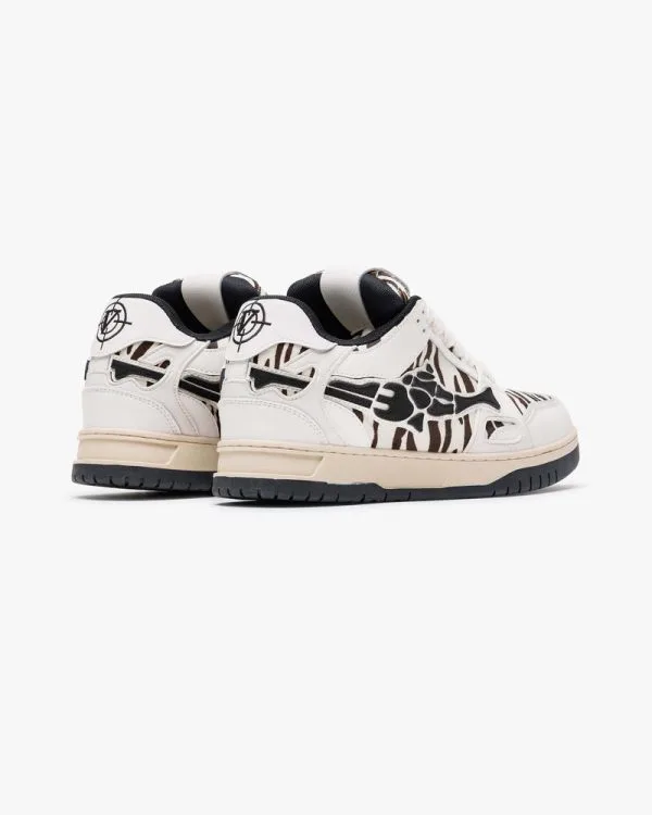 AKIMBO LOWS V2 "WHITE ZEBRA" - Sneakers & Slides - streetwear Avenue Wear