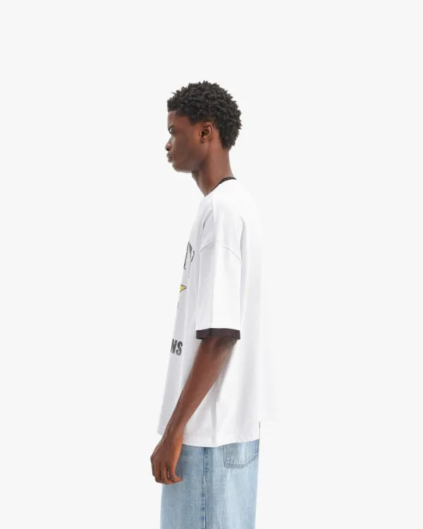 BLONDE AMBITIONS TEE WHITE - Sweats & Hoodies - streetwear Avenue Wear