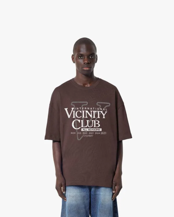 CLUB TEE BROWN - T-Shirts - streetwear Avenue Wear
