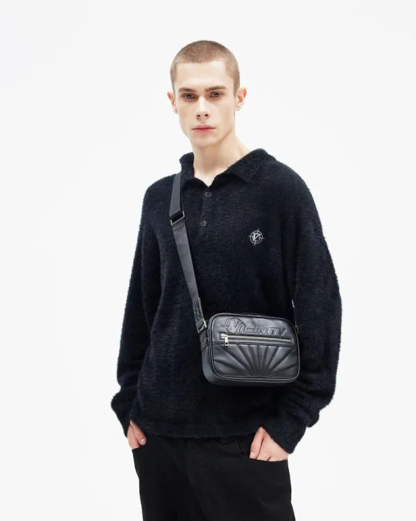 DEBOSSED LOGO SHOULDER BAG - BLACK - Accessoires - streetwear Avenue Wear