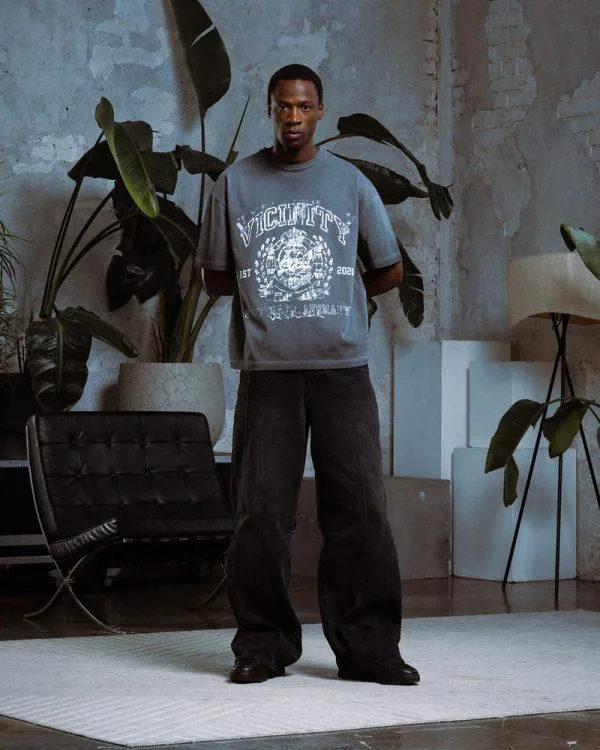 EMBLEM TEE ANTHRACITE - Sweats & Hoodies - streetwear Avenue Wear