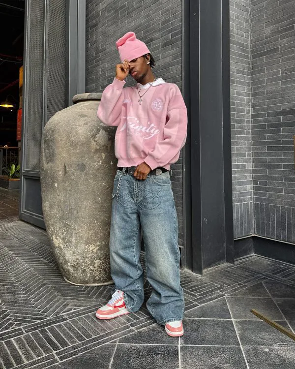 EMBOSSED SCRIPT LOGO DENIM BLUE - Pantalons & Jorts - streetwear Avenue Wear