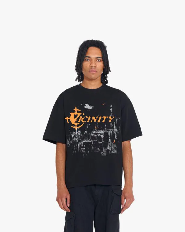 HAUNTED HOUSE TEE BLACK - T-Shirts - streetwear Avenue Wear