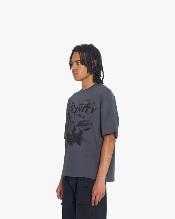 HIDDEN HILLS TEE DARK GREY - T-Shirts - streetwear Avenue Wear