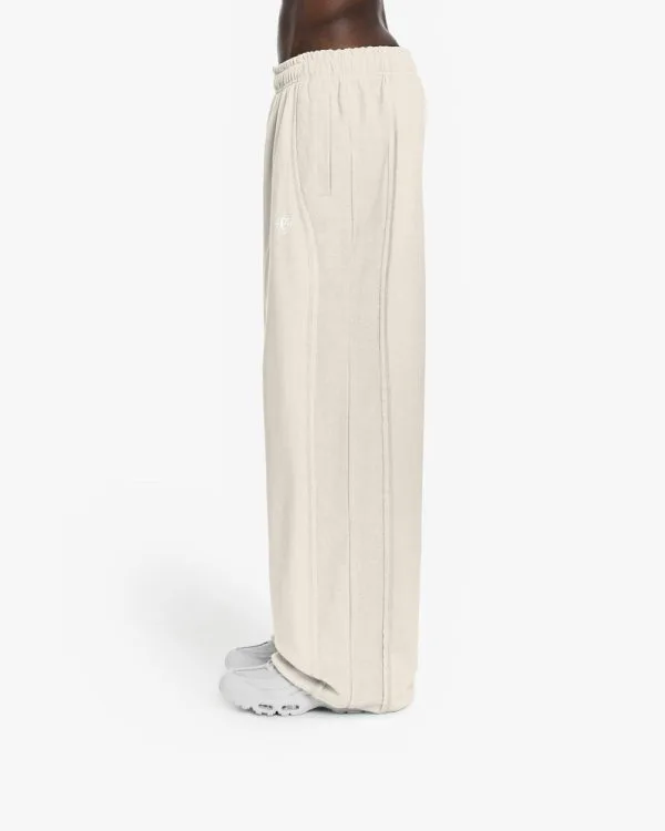 INSIDE OUT JOGGER BEIGE - Pantalons & Jorts - streetwear Avenue Wear