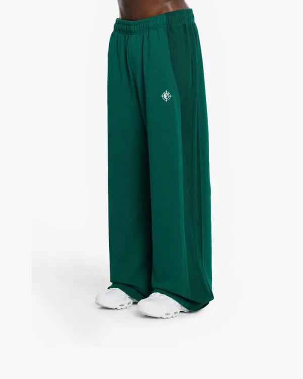 INSIDE OUT JOGGER FORREST GREEN - Pantalons & Jorts - streetwear Avenue Wear