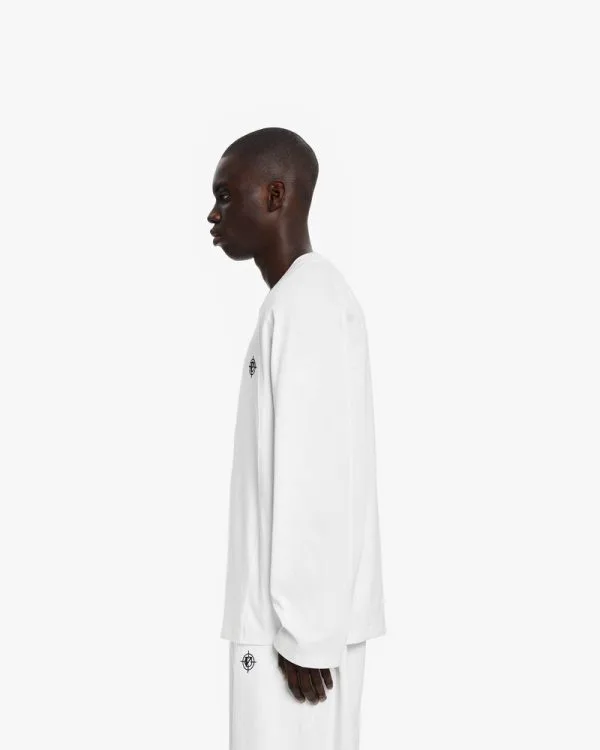 LONGSLEEVE WHITE - T-Shirts - streetwear Avenue Wear