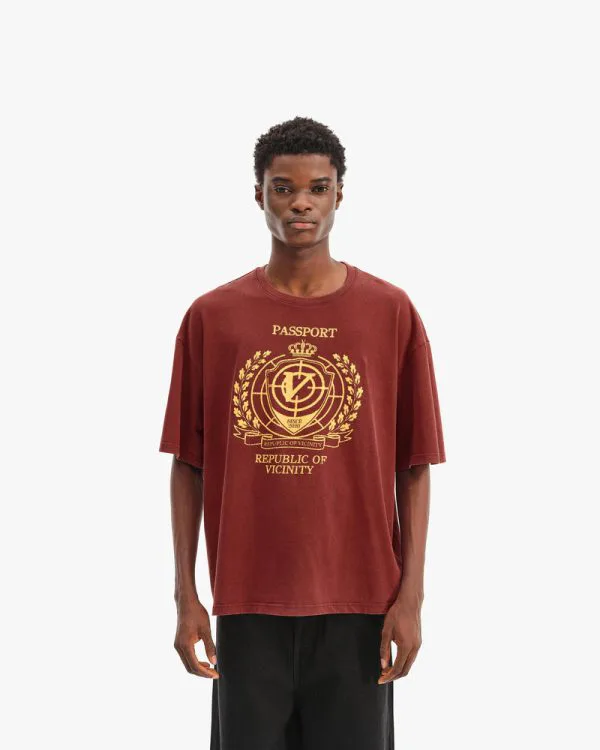 PASSPORT TEE WASHED RED - Sweats & Hoodies - streetwear Avenue Wear