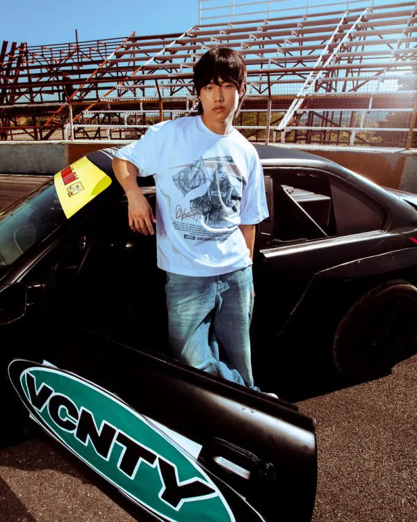 RACING GIRL TEE WHITE - T-Shirts - streetwear Avenue Wear