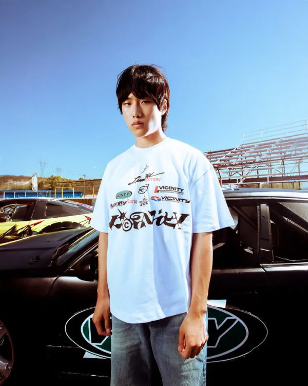 RACING LOGOS TEE WHITE - T-Shirts - streetwear Avenue Wear