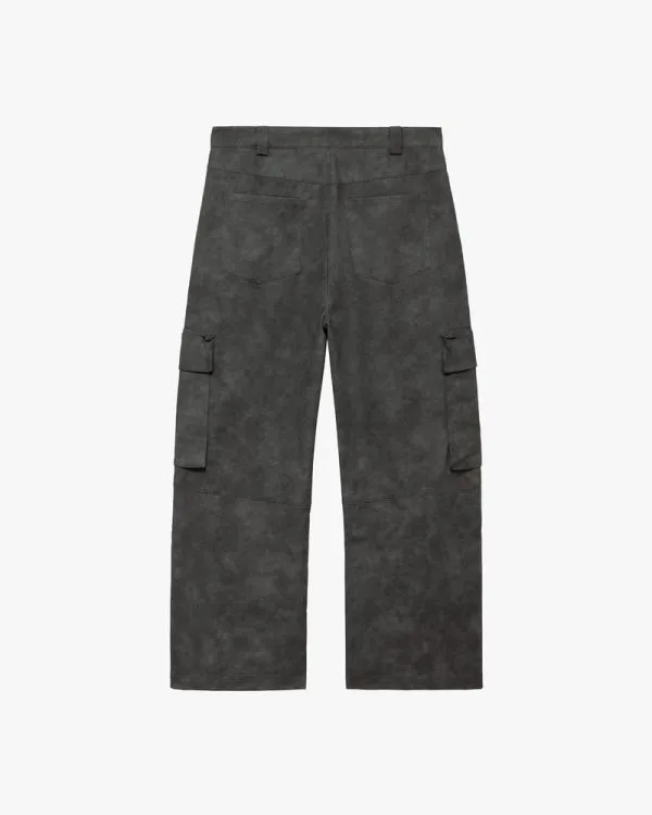 SCRIPT LOGO LEATHER PANTS GREY - Pantalons & Jorts - streetwear Avenue Wear
