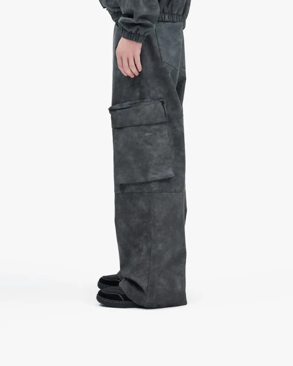 SCRIPT LOGO LEATHER PANTS GREY - Pantalons & Jorts - streetwear Avenue Wear