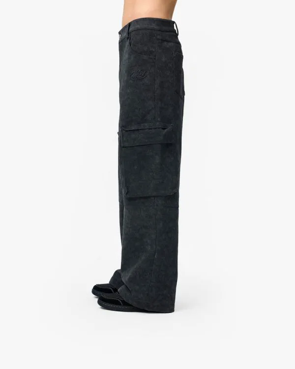 SCRIPT LOGO LEATHER PANTS TAR BLACK - Pantalons & Jorts - streetwear Avenue Wear