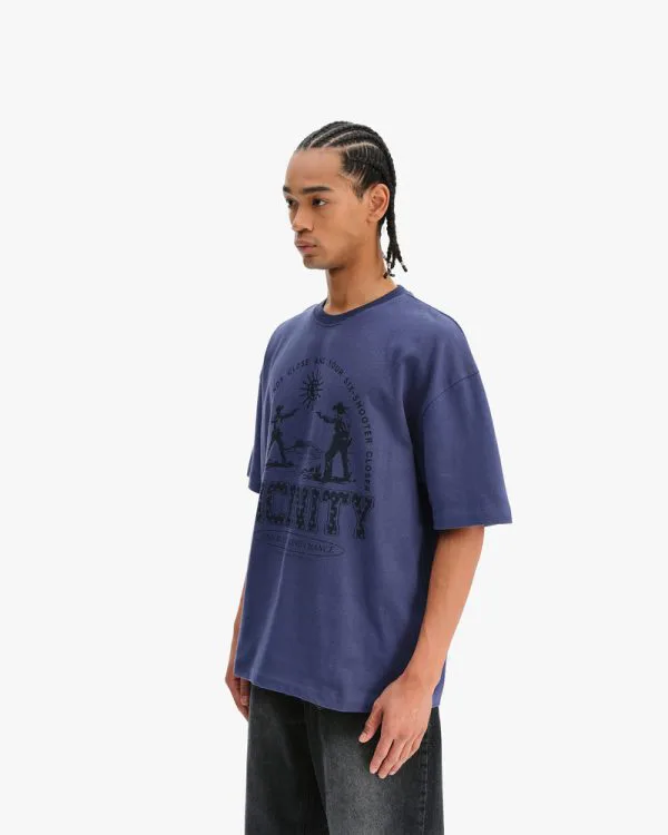 SIX SHOOTER DUEL TEE NAVY - T-Shirts - streetwear Avenue Wear