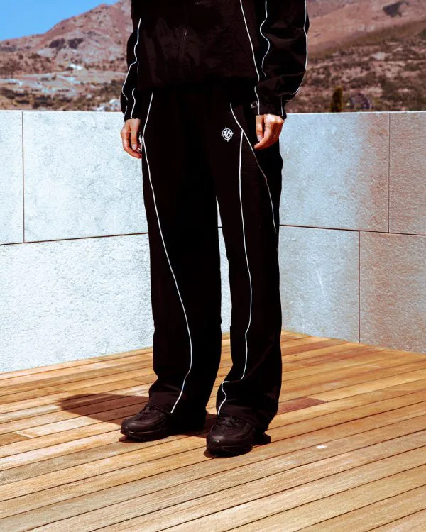 TRACK PANTS BLACK - Pantalons & Jorts - streetwear Avenue Wear