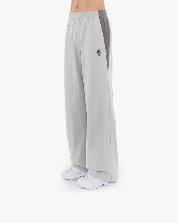 TRACK PANTS V2 BELUGA - Pantalons & Jorts - streetwear Avenue Wear
