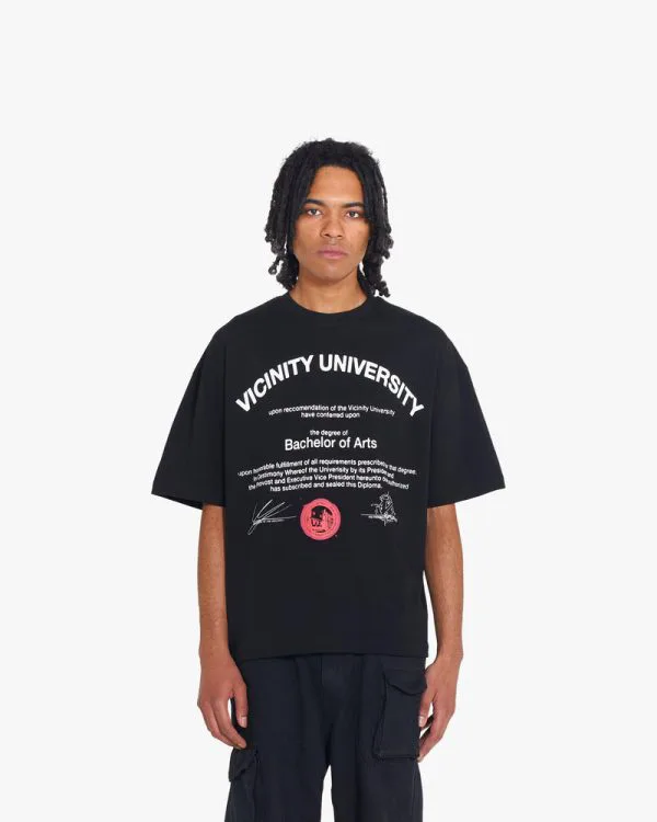 UNIVERSITY TEE BLACK - T-Shirts - streetwear Avenue Wear
