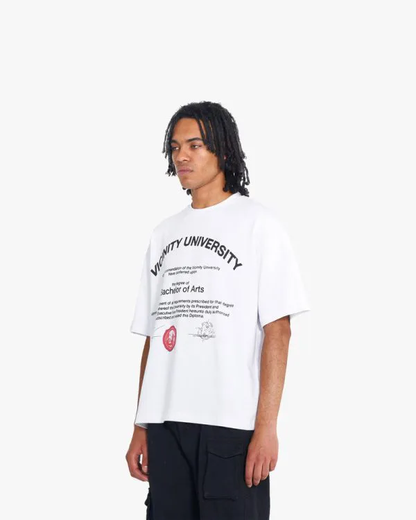 UNIVERSITY TEE WHITE - T-Shirts - streetwear Avenue Wear