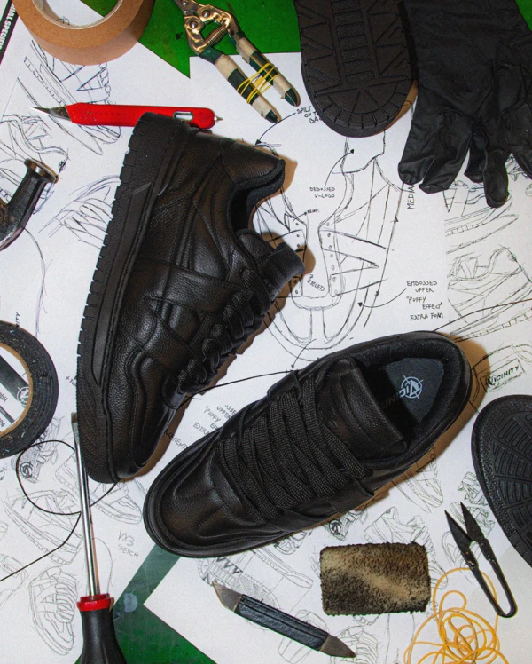VORTEX "TRIPLE BLACK" - Sneakers & Slides - streetwear Avenue Wear