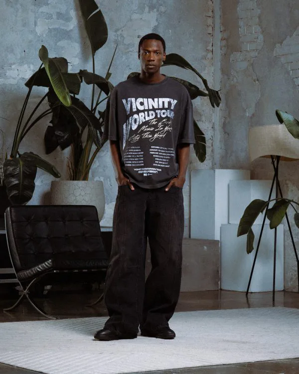 WORLD TOUR TEE VINTAGE BLACK - Sweats & Hoodies - streetwear Avenue Wear